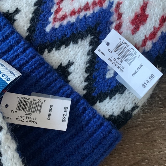 BUNDLE: Old Navy Unisex Fair Isle Beanie & Scarf Bundle - Picture 17 of 17